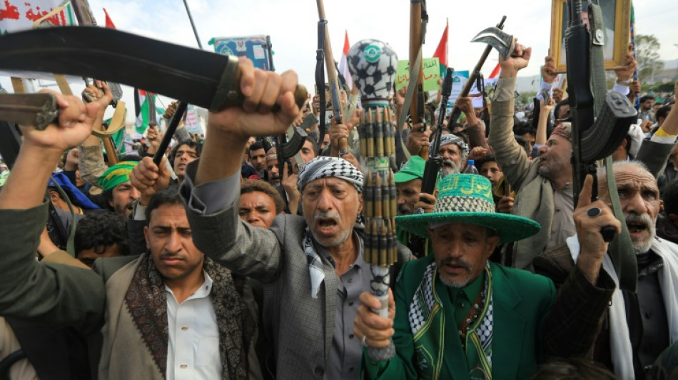 Rebeldes do I&ecirc;men prometem vingan&ccedil;a ap&oacute;s morte de seu 'primeiro-ministro' em bombardeios israelenses