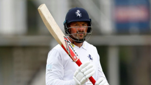 Kent send Stevens out a winner by beating Lancashire in One-Day Cup final