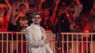 Tras el impacto de la Super Bowl, Bad Bunny inicia en Barcelona su gira europea