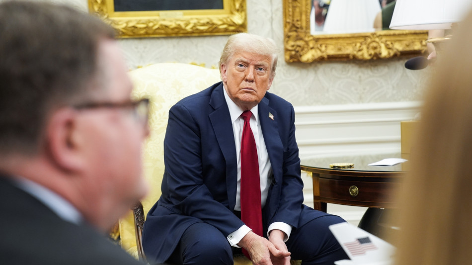 Trump minaccia sanzioni secondarie al 100% contro Mosca