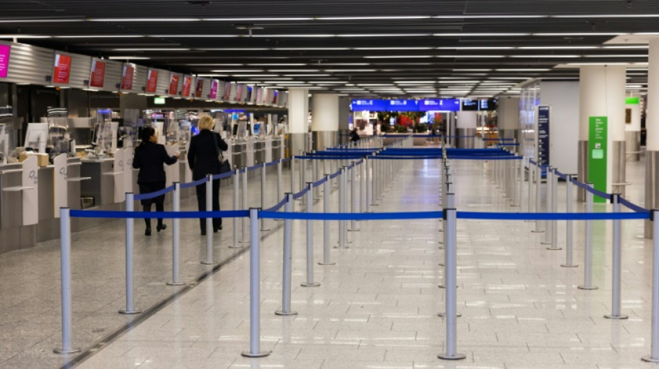 Warnstreik legt Flugbetrieb an vier deutschen Flugh&auml;fen ganz oder teilweise lahm