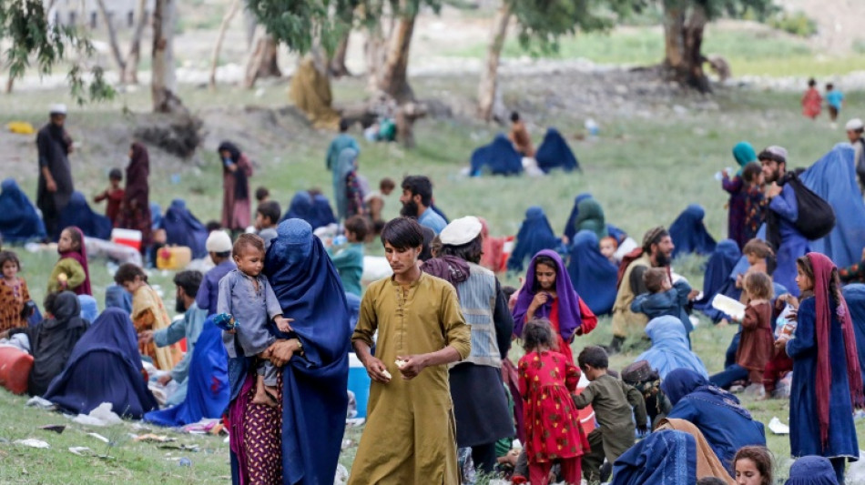 Regierung: Zahl der Toten durch Erdbeben in Afghanistan steigt auf mehr als 2200