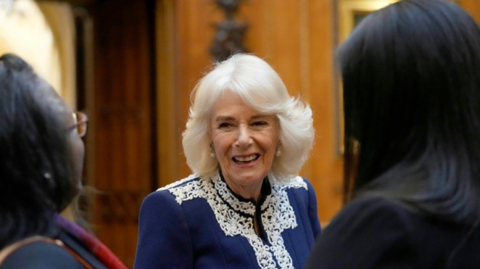 En ausencia de Carlos III, una reina Camila m&aacute;s visible