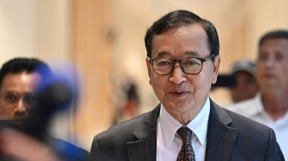 A son proc&egrave;s en France, Sam Rainsy fustige une "culture de violence et d'impunit&eacute;" au Cambodge