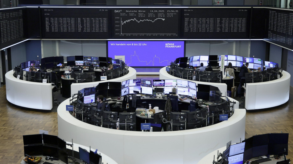 Borsa: il rinvio sui dazi spinge l'Europa, Parigi +0,56%