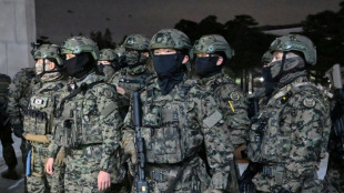 Corea del Sur suspende a tres militares por su participaci&oacute;n en la aplicaci&oacute;n de la ley marcial