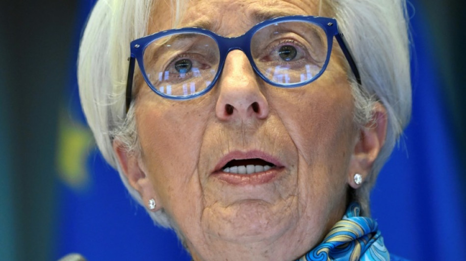 La jefa del BCE advierte de "nuevos riesgos" econ&oacute;micos por las tensiones financieras