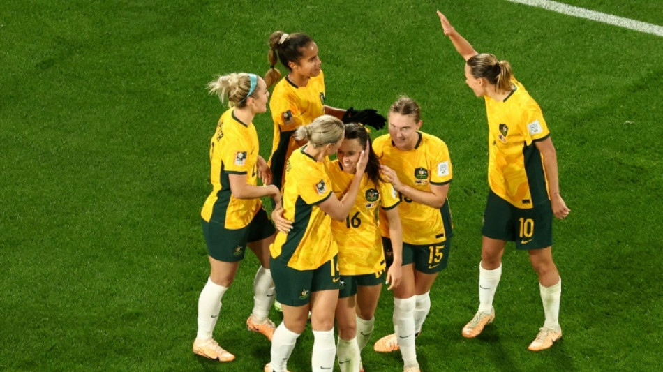 Austr&aacute;lia vence Dinamarca (2-0) e se classifica &agrave;s quartas da Copa feminina