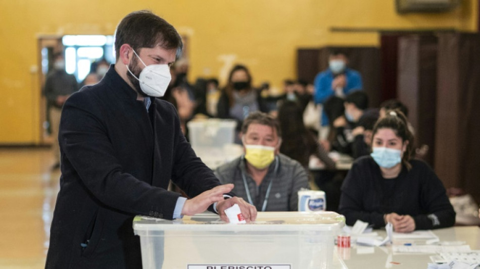 Chile decide si aprueba o rechaza una nueva Constituci&oacute;n con derechos sociales