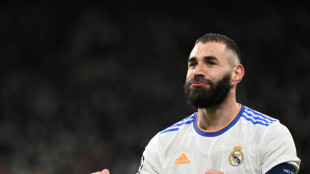 Benzema quita el protagonismo a Mbapp&eacute; y mete al Real Madrid en cuartos de la Champions