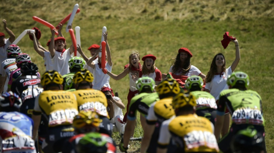 El ciclista holand&eacute;s Milan Vader sufri&oacute; una grave ca&iacute;da en la Vuelta al Pa&iacute;s Vasco