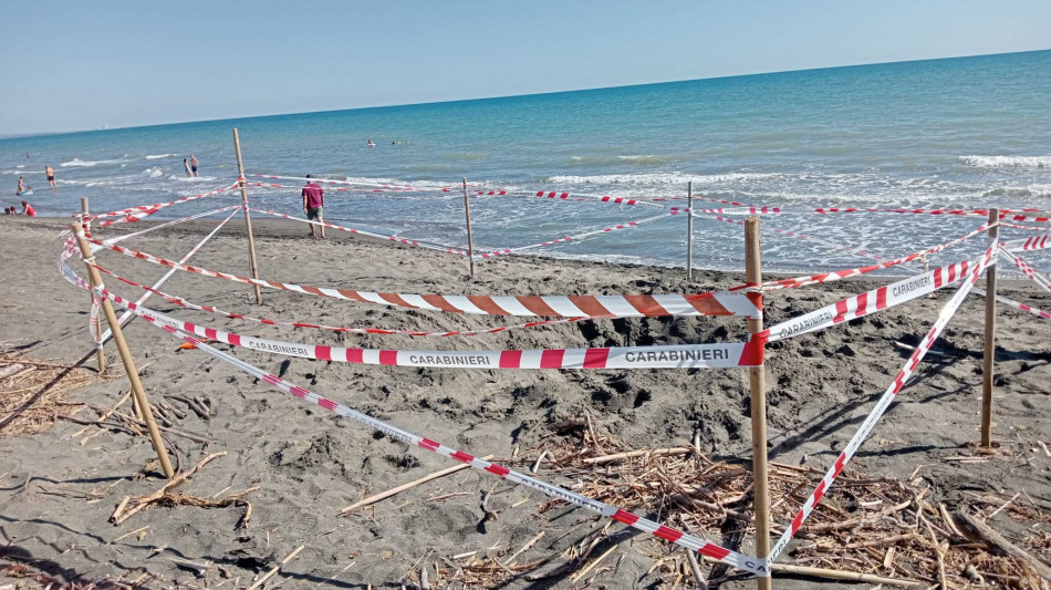 Riccardo 40 minuti sotto la sabbia, così è morto il 17enne