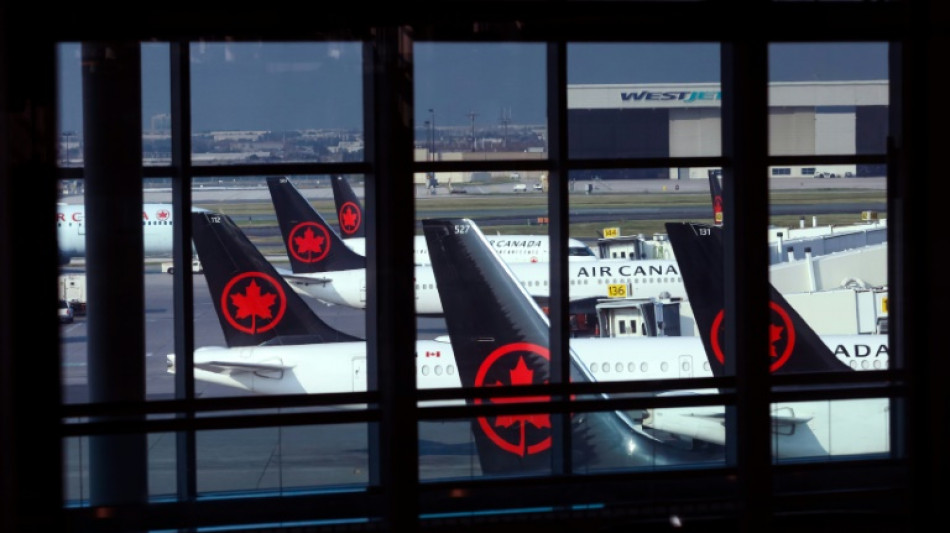 Air Canada cancela cientos de vuelos por huelga de tripulantes de cabina