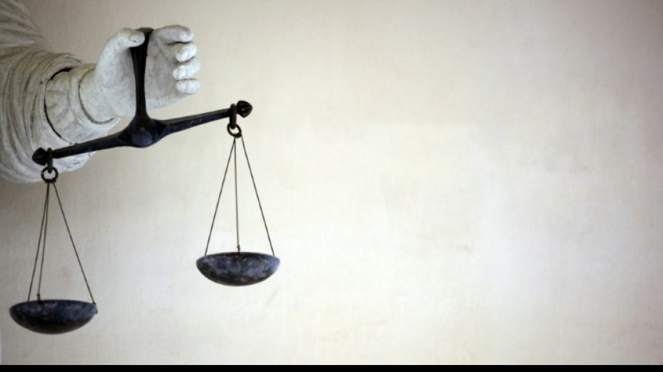 Meldedaten manipuliert: M&auml;nner in Berlin zu hohen Geldstrafen verurteilt