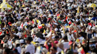 Zehntausende Gl&auml;ubige str&ouml;men zu Papstmesse in Osttimor - 700.000 Menschen erwartet