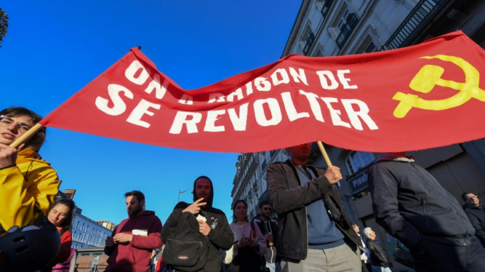 Retraites: rencontres &agrave; Matignon pour tourner, ou pas, la page