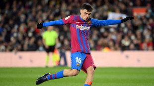 Un golazo de Pedri al Sevilla catapulta al Bar&ccedil;a al segundo puesto de LaLiga