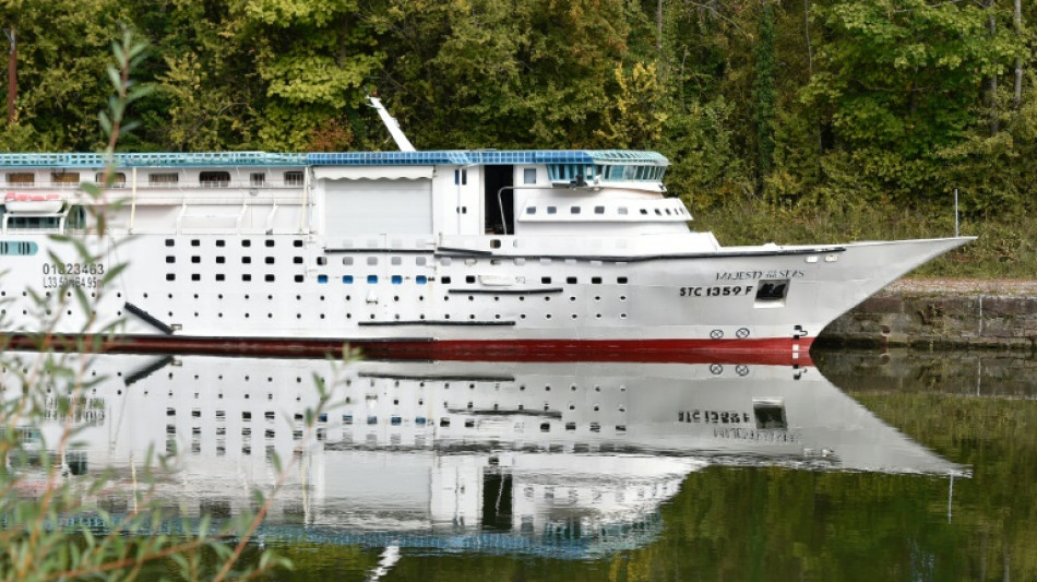 En Moselle, la r&eacute;plique d'un paquebot de croisi&egrave;re cherche un nouveau cap