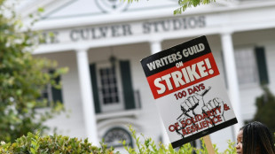 Streik in Hollywood: US-Drehbuchautoren und Studios erzielen vorl&auml;ufige Einigung