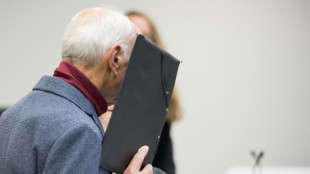 Un ex-agent de la Stasi condamn&eacute; 50 ans apr&egrave;s la chute du Mur