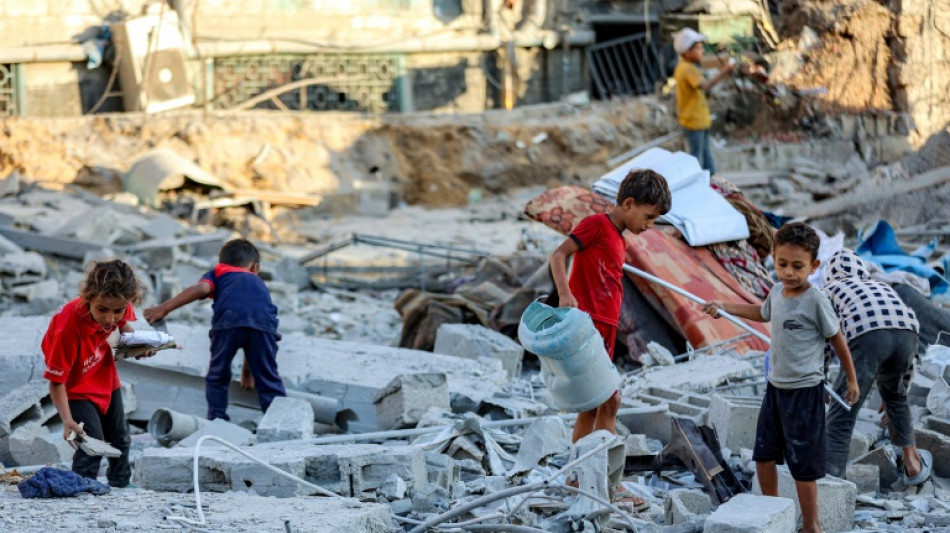 Una abuela devuelve "un poco de vida al d&iacute;a a d&iacute;a" en Ciudad de Gaza, en ruinas