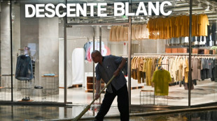 Com a economia em desacelera&ccedil;&atilde;o, os chineses reduzem estilo de vida