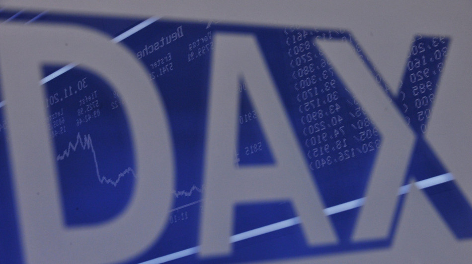 Borsa: l'Europa conclude in ribasso, Francoforte -0,8%
