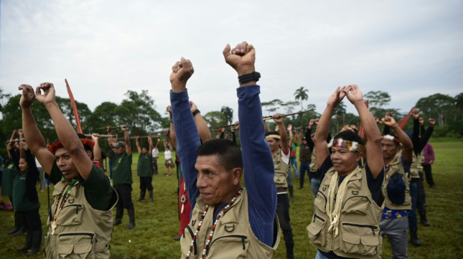 Guardias ind&iacute;genas de Ecuador, el escudo contra los invasores de la selva amaz&oacute;nica