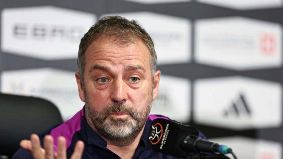 Flick reconhece que Bar&ccedil;a n&atilde;o tem condi&ccedil;&otilde;es de pagar 'centenas de milh&otilde;es por jogadores'