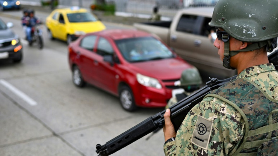 Homic&iacute;dios diminuem no Equador ap&oacute;s mobiliza&ccedil;&atilde;o de militares nas ruas