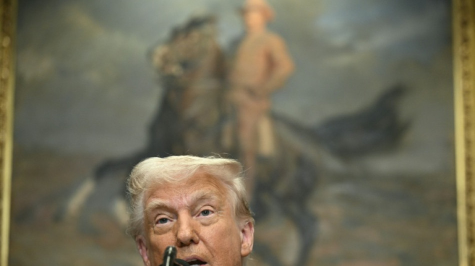 Trump recurre a la Corte Suprema para que valide despidos de funcionarios