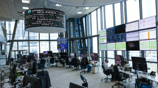 Borsa: avvio debole in Europa, Francoforte -1,16%