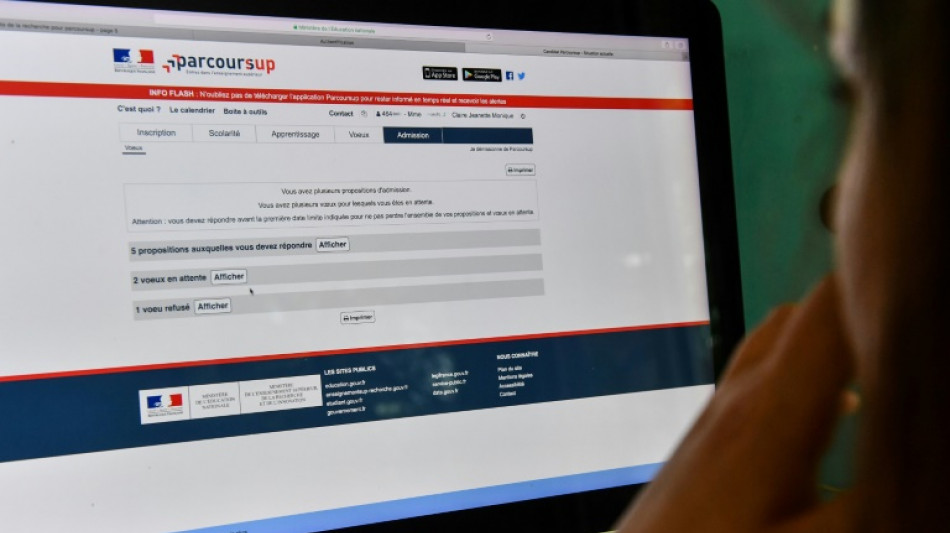 Derni&egrave;res heures pour remplir ses voeux sur Parcoursup, qui divise toujours