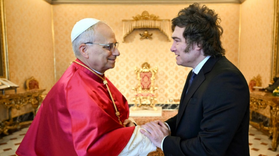 Papa Le&atilde;o XIV recebe Milei no Vaticano e ressalta luta contra a pobreza