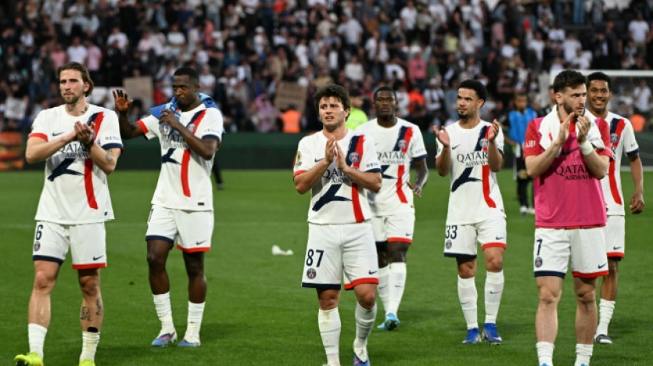 PSG vence na visita ao Angers (3-0) em grande noite de Beraldo e fica mais perto do t&iacute;tulo