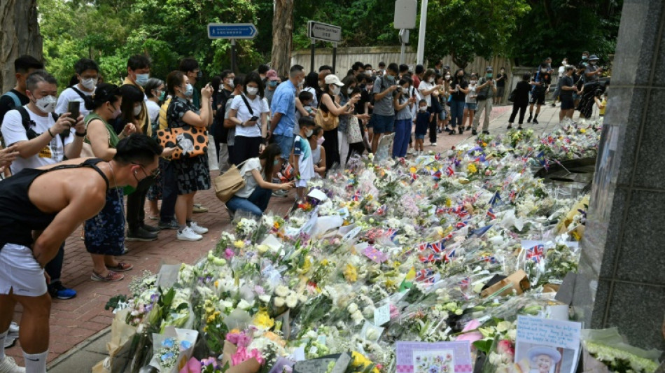 A Hong Kong, longue file d'attente pour un dernier hommage &agrave; Elizabeth II