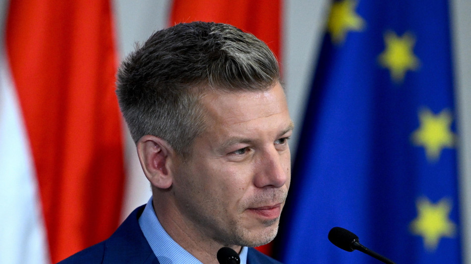 Magyar rompe il tab&ugrave; degli archivi segreti dell'era comunista, 'li apriremo'