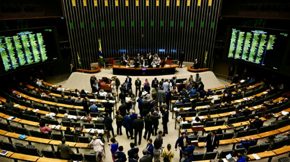 C&acirc;mara dos Deputados aprova projeto de retalia&ccedil;&atilde;o tarif&aacute;ria em resposta a Trump