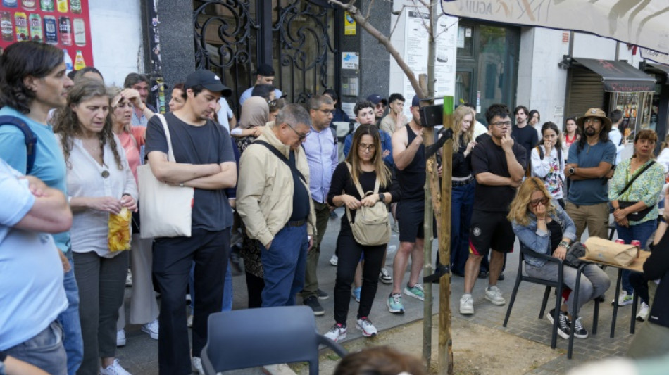 La larga traves&iacute;a de los espa&ntilde;oles para volver a casa en pleno apag&oacute;n 