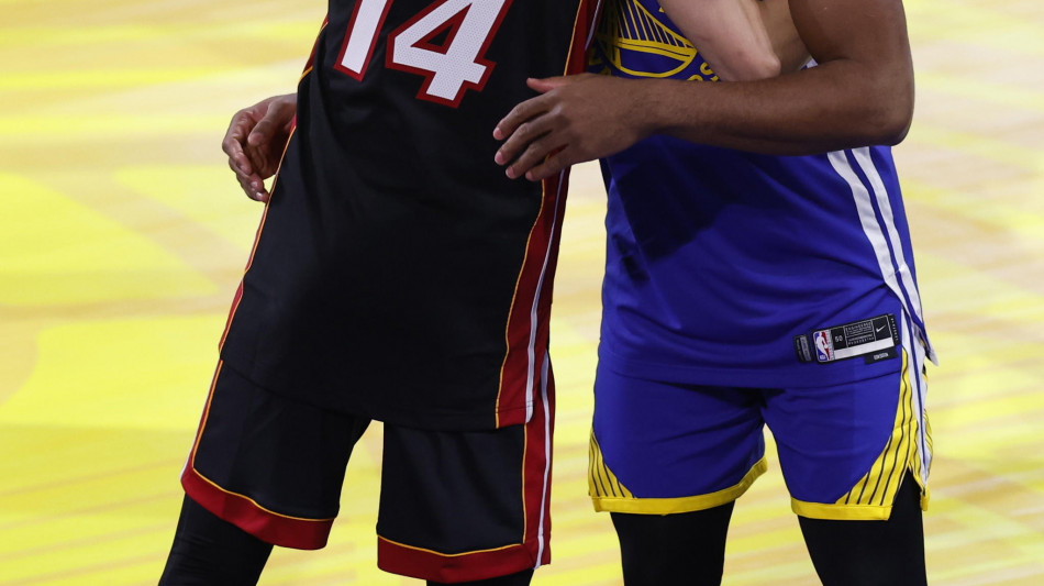 Basket: Nba, Miami e Dallas vincono nei play-in