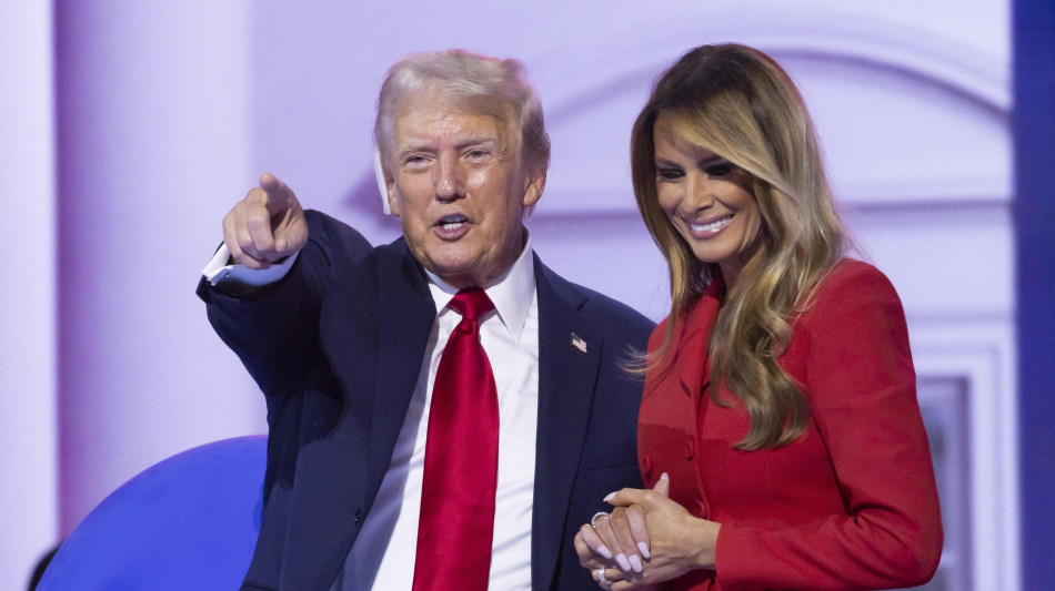 L'ex first lady pubblicher&agrave; in autunno il suo memoir, 'Melania'