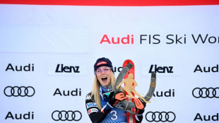 Dominant Shiffrin eases to giant slalom victory