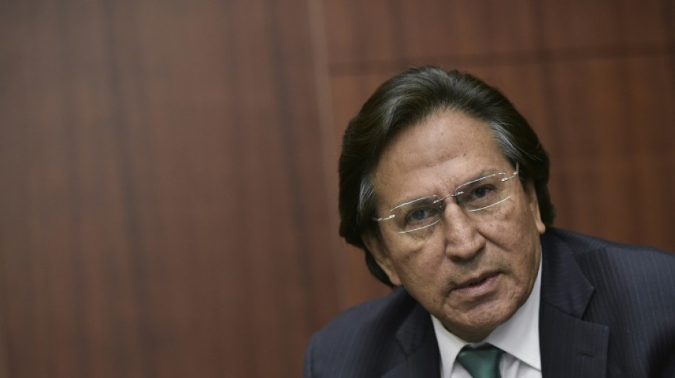 L'ex-pr&eacute;sident p&eacute;ruvien Toledo se rend &agrave; la justice am&eacute;ricaine en vue de son extradition