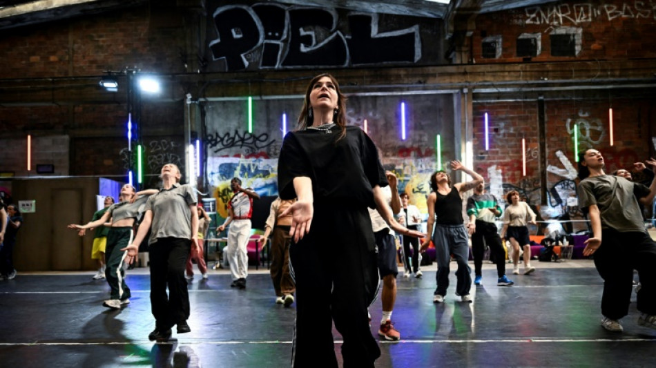 Bailarines de la ceremonia de apertura de los Juegos Ol&iacute;mpicos levantan la amenaza de huelga