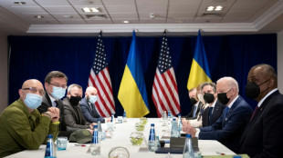 Biden in Polen mit Au&szlig;en- und Verteidigungsminister der Ukraine zusammengetroffen