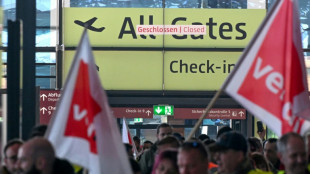 Nach Warnstreiks an Flugh&auml;fen: Verdi k&uuml;ndigt weitere Arbeitsniederlegungen an