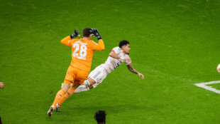 D&iacute;az-Platzverweis: Kompany bedient - Dingert r&auml;umt Fehler ein