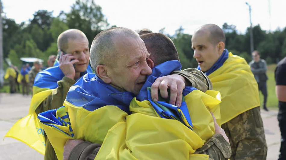 Medinsky, deciso scambio di 1.200 prigionieri per parte con Kiev