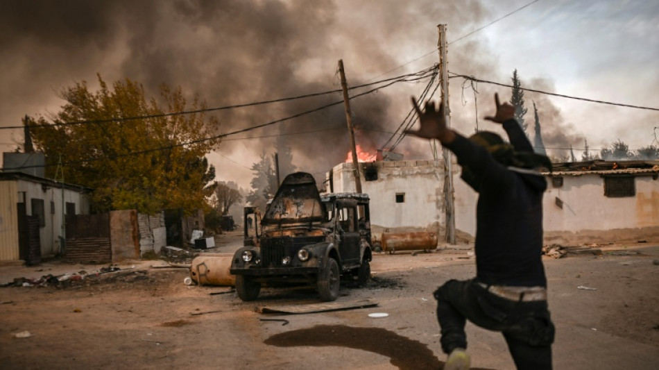 Al Asad afirma que Siria cay&oacute; en manos de "terroristas"