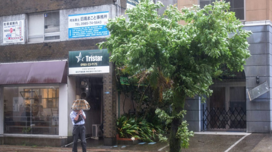 Jap&oacute;n y Corea del Sur emiten alertas por la tormenta tropical Khanun